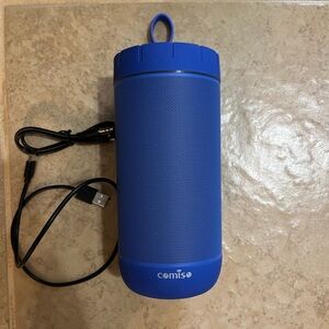 Portable waterproof Bluetooth speaker